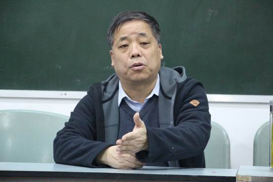 说明: F:\20190103和18级士官生谈人生理想信念\IMG_9312.JPG